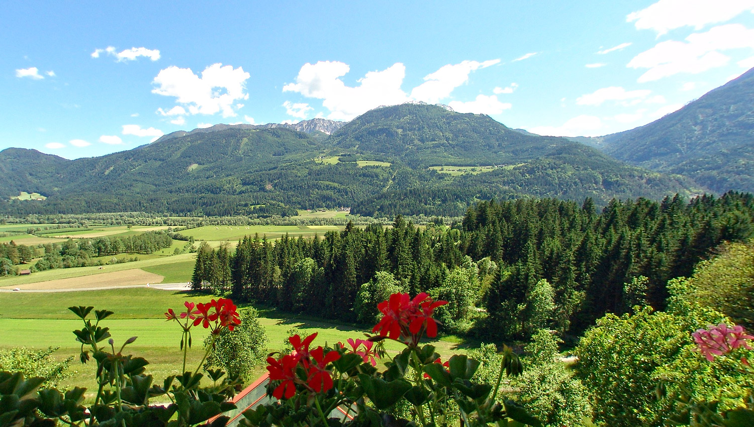 Balkon-Ausblick-Haupthaus